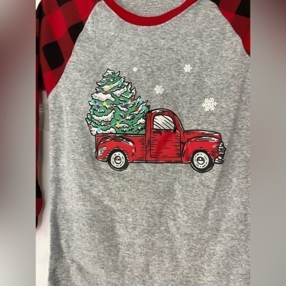 Plaid Christmas Tree in Truck Long Sleeve Kid’s Shirt Heather Gray Size 10 NWOT